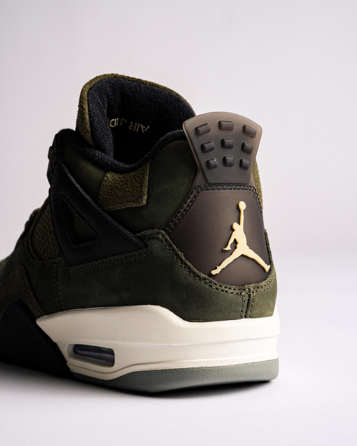 Air Jordan 4 RETRO SE CRAFT 'Medium Olive' | FB9927-200 | AFEW STORE